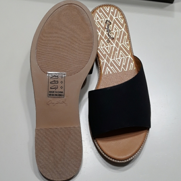 Slide sandals - Picture 3 of 4